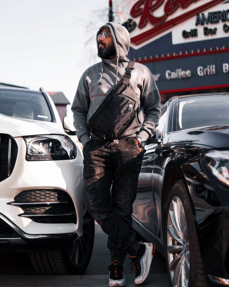 The City Sling - Men's Everyday Sling Bag - The Man Bag Co
