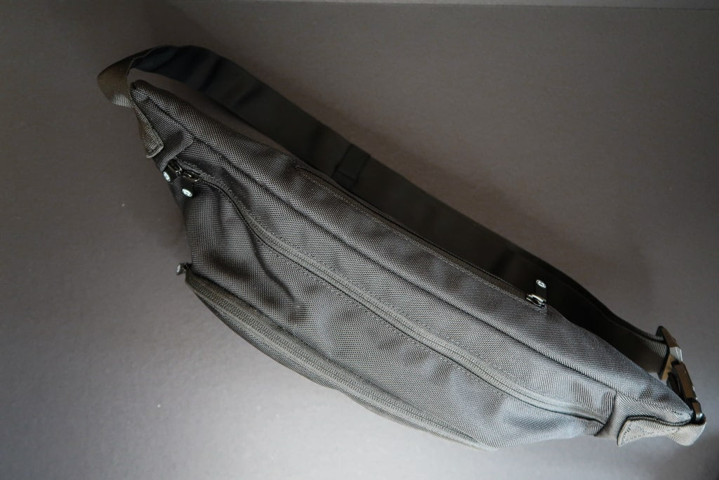 The City Sling - Men's Everyday Sling Bag - The Man Bag Co