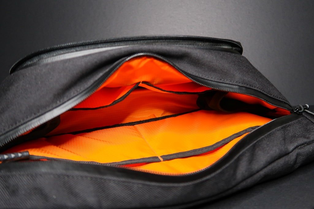 The City Sling V2 - For those carry more - The Man Bag Co